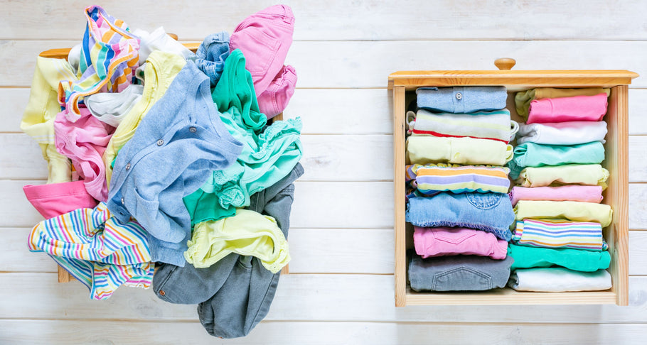 Como doblar poleras para ahorrar espacio